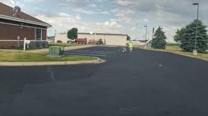 Best Driveway Maintenance Services  in De Soto, KS